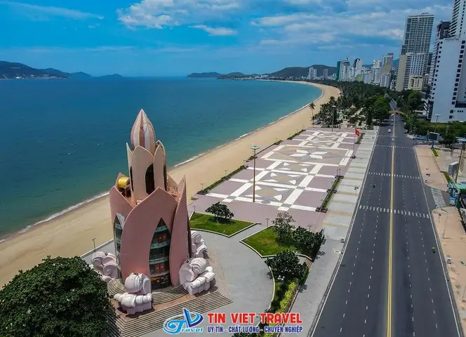 Khám Phá Bãi Biển Nha Trang: Hướng Dẫn Du Lịch Chi Tiết