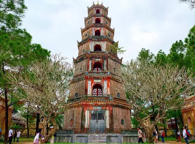 Chùa Thiên Mụ: Di Sản Tâm Linh Xứ Huế