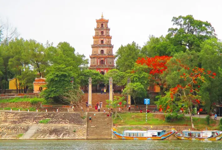 Chùa Thiên Mụ: Di Sản Tâm Linh Xứ Huế