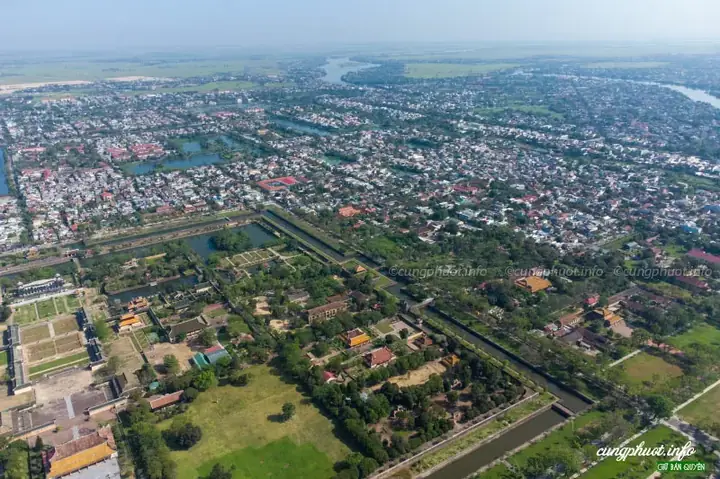 Cẩm Nang Khám Phá Quần Thể Di Tích Cố Đô Huế