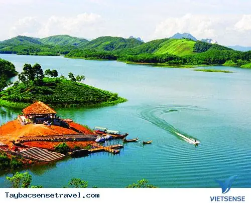 Khám Phá Hồ Thác Bà – Hướng Dẫn Du Lịch Hồ Nhân Tạo Yên Bái