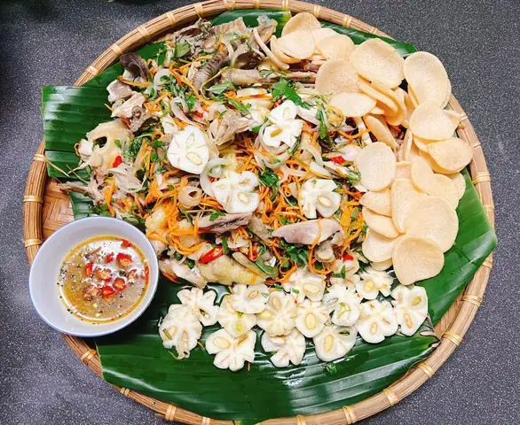 Gỏi Gà Măng Cụt: Món Ăn Đặc Trưng Không Thể Bỏ Lỡ Ở Miền Tây Gỏi Gà Măng Cụt: Món Ăn Đặc Trưng Không Thể Bỏ Lỡ Ở Miền Tây