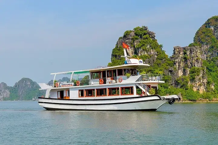 Cẩm Nang Chi Tiết: Từ Hà Nội Đi Vịnh Hạ Long Trong Một Ngày
