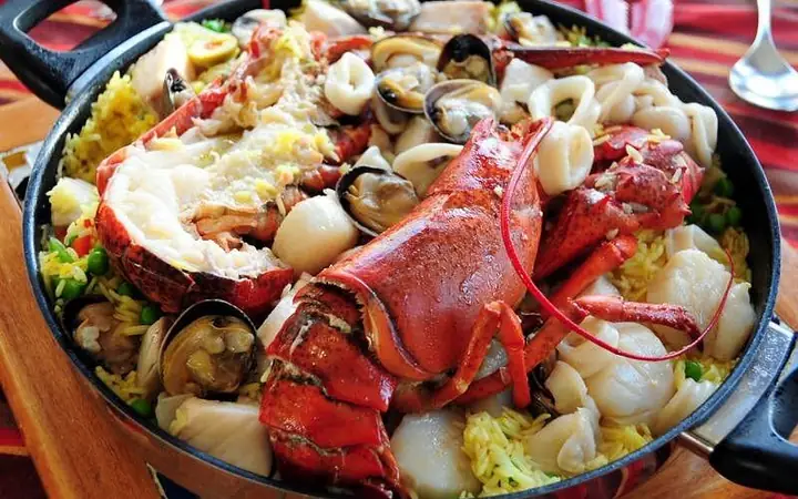Hải Sản Bến Cảng Nha Trang: Đặc Trưng, Lựa Chọn Và Trải Nghiệm 2026