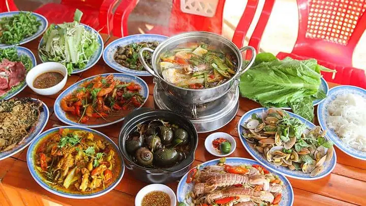 Top 10 Quán Hải Sản Đà Nẵng Giá Rẻ Ngon Cho Thực Khách