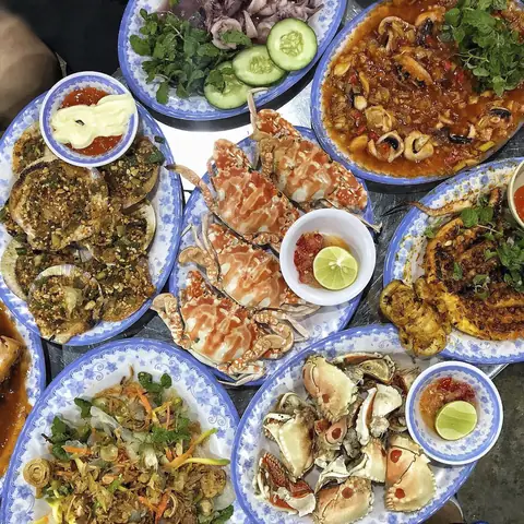 Top 10 Quán Hải Sản Đà Nẵng Giá Rẻ Ngon Cho Thực Khách