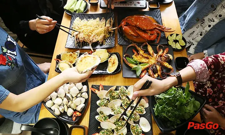 Hải Sản Tomato Nguyễn Thị Định: Đánh Giá Chi Tiết Về Món Ăn Đặc Sắc Từ Miền Biển