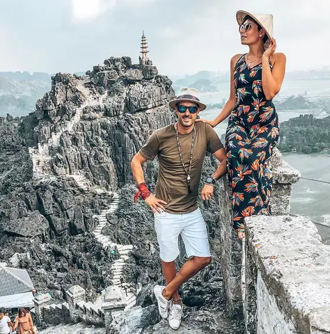 Hang Múa Ninh Bình: Cẩm Nang Khám Phá 'vạn Lý Trường Thành' Thu Nhỏ