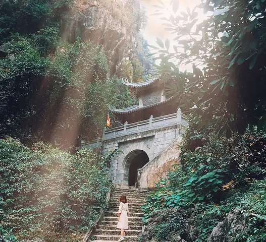 Hang Múa Ninh Bình: Cẩm Nang Khám Phá 'vạn Lý Trường Thành' Thu Nhỏ