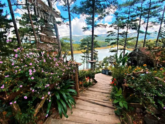 Happy Hill Đà Lạt Địa Chỉ – Hướng Dẫn Chi Tiết Đến Điểm Thăm Duyệt Đầy Màu Sắc