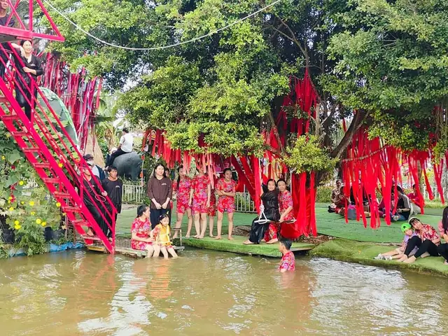 Khám Phá Happy Land Hùng Thy: Vé, Tour Và Điểm Tham Quan