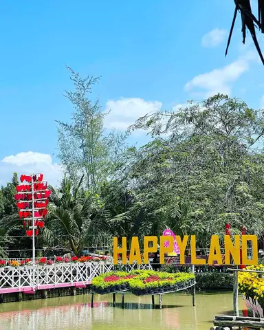 Khám Phá Happy Land Hùng Thy: Vé, Tour Và Điểm Tham Quan