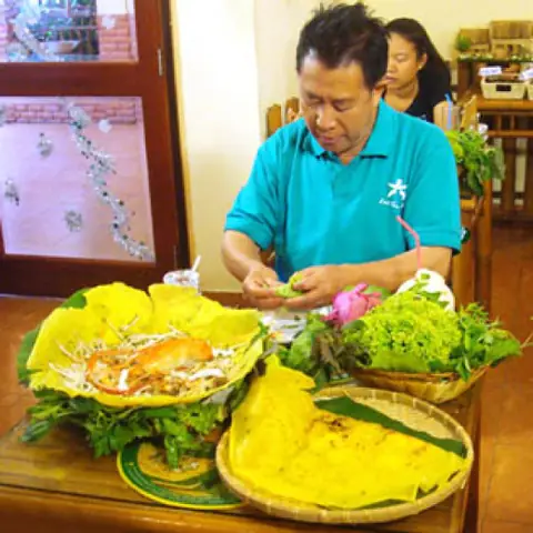 Đánh Giá Hệ Thống Bánh Xèo Mười Xiêm: Trải Nghiệm Ẩm Thực Đáng Đồng Tiền Đánh Giá Hệ Thống Bánh Xèo Mười Xiêm: Trải Nghiệm Ẩm Thực Đáng Đồng Tiền