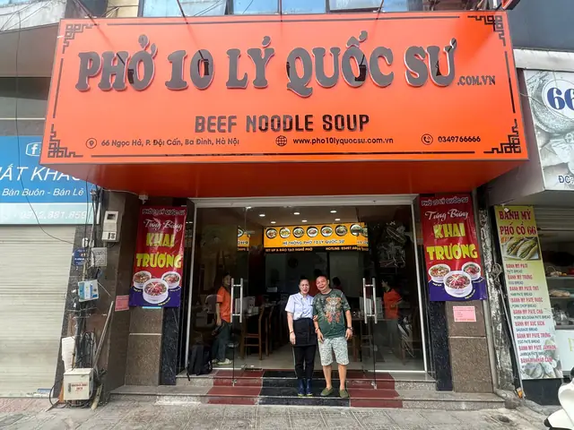Phở Lý Quốc Sư: Đánh Giá Chi Tiết Quán Phở Bò Truyền Thống Hà Nội