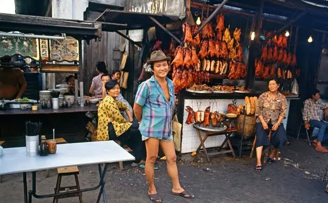 Hình Ảnh Ẩm Thực Việt Nam Xưa: Cuộc Sống Ẩm Thực Từ 1945 Đến 1990