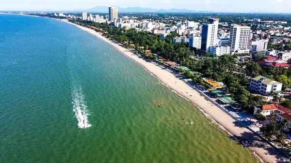 Khám Phá Bãi Biển Cửa Lò – Hướng Dẫn Du Lịch Chi Tiết