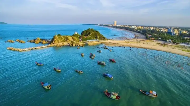 Khám Phá Bãi Biển Cửa Lò – Hướng Dẫn Du Lịch Chi Tiết
