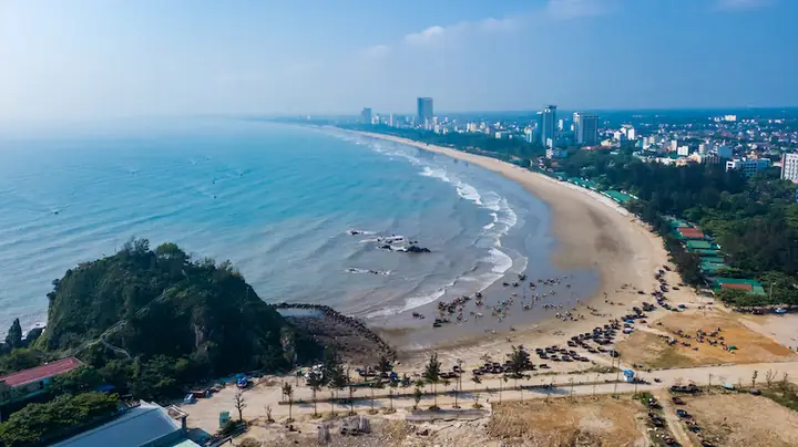 Khám Phá Bãi Biển Cửa Lò – Hướng Dẫn Du Lịch Chi Tiết