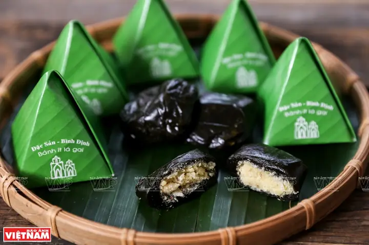 Hình Ảnh Bánh Ít Lá Gai: Món Ăn Đặc Trưng Miền Trung Việt Nam