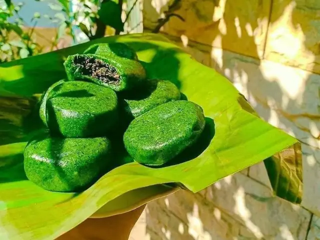 Bánh Ngải Lạng Sơn: Đặc Sản Xanh Mướt Từ Vùng Cao