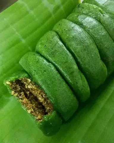 Bánh Ngải Lạng Sơn: Đặc Sản Xanh Mướt Từ Vùng Cao