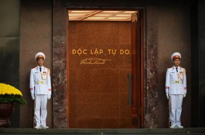 Khám Phá Lăng Chủ Tịch Hồ Chí Minh: Lịch Sử, Kiến Trúc & Hướng Dẫn Thăm Khám Phá Lăng Chủ Tịch Hồ Chí Minh: Lịch Sử, Kiến Trúc & Hướng Dẫn Thăm