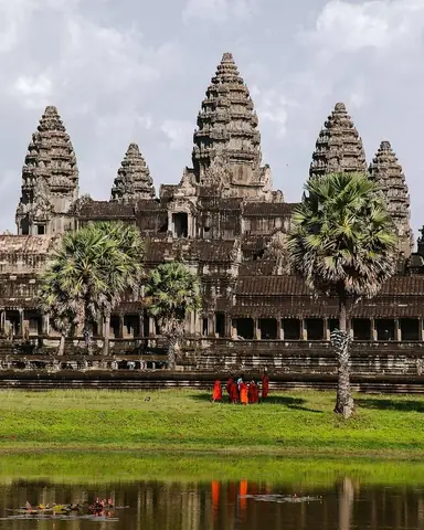 Hình Ảnh Đền Ăng Co: Khám Phá Kiến Trúc Cổ Kính Và Tâm Linh Xưa