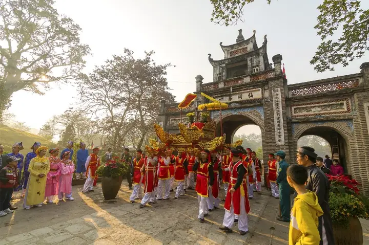 Lễ Hội Cổ Loa: Tổng Quan Và Những Hình Ảnh Đẹp Nhất Lễ Hội Cổ Loa: Tổng Quan Và Những Hình Ảnh Đẹp Nhất