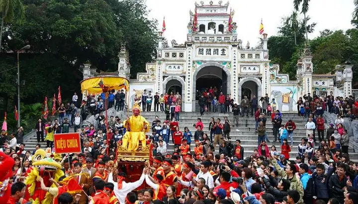 Lễ Hội Cổ Loa: Tổng Quan Và Những Hình Ảnh Đẹp Nhất Lễ Hội Cổ Loa: Tổng Quan Và Những Hình Ảnh Đẹp Nhất