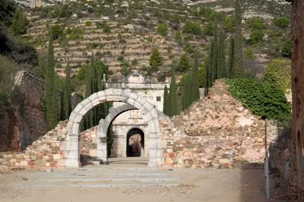Cẩm Nang Ống Dẫn Nước La Mã Tarragona: Khám Phá Kỳ Tích Cổ Đại Tại Tây Ban Nha