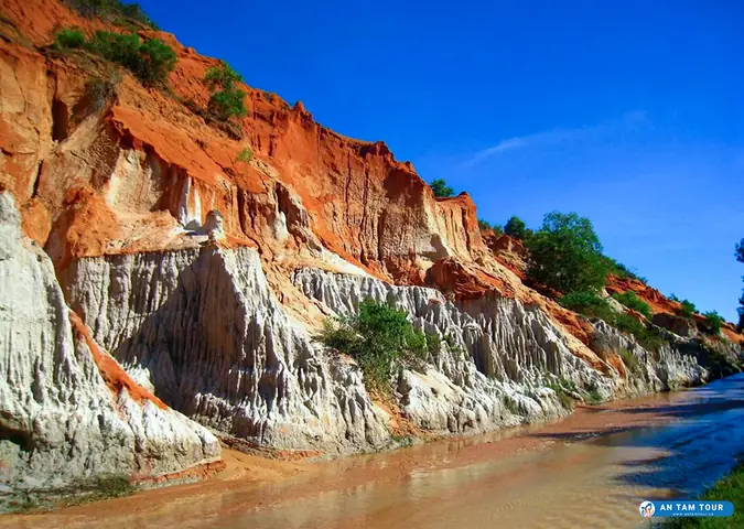 Hình Ảnh Suối Tiên Mũi Né: Top 5 Địa Điểm Suối Đẹp Nhất