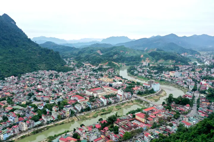 Cẩm Nang Du Lịch Thành Phố Hà Giang: Khám Phá Vẻ Đẹp Vùng Cao