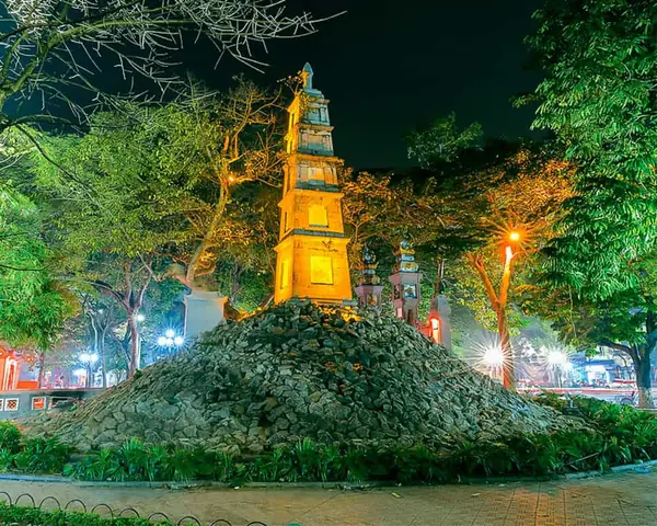 Tháp Bút Đài Nghiên: Hình Ảnh, Lịch Sử Và Trải Nghiệm Tham Quan Tại Huế