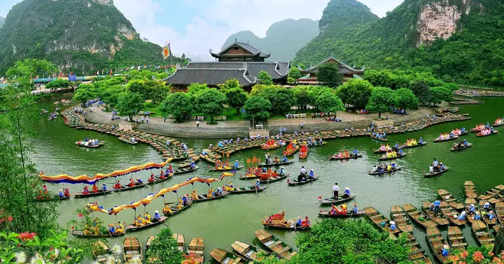 Khám Phá Văn Hoá Việt Nam Qua Hình Ảnh Và Nét Truyền Thống