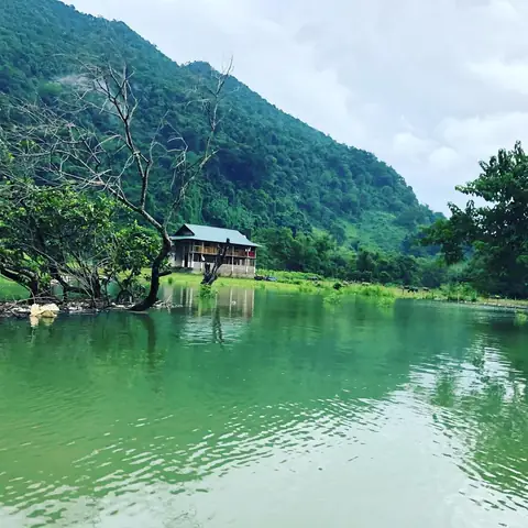 Hồ Ba Bể: Vị Trí, Đặc Điểm Nổi Bật Tại Bắc Kạn