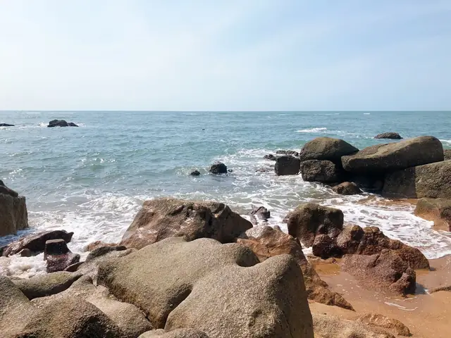 Khám Phá Bãi Biển Hồ Cốc – Hướng Dẫn Du Lịch Chi Tiết