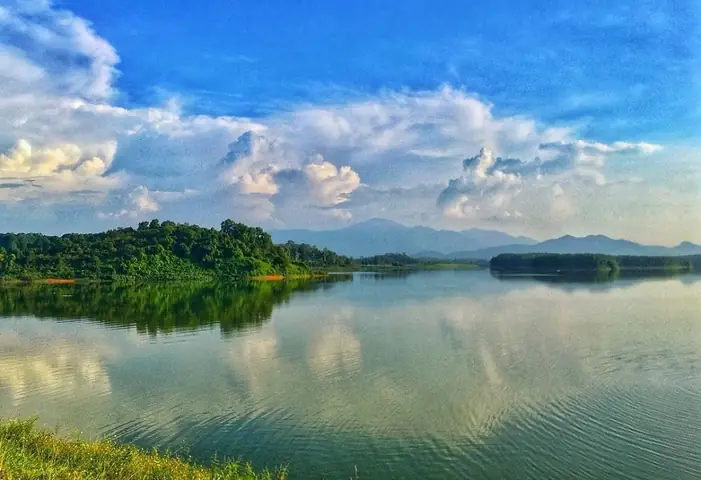 Cẩm Nang Khám Phá Hồ Đồng Quan Sóc Sơn - Điểm Đến Lý Tưởng Cho Chuyến Picnic Ngoại Thành Hà Nội Cẩm Nang Khám Phá Hồ Đồng Quan Sóc Sơn - Điểm Đến Lý Tưởng Cho Chuyến Picnic Ngoại Thành Hà Nội