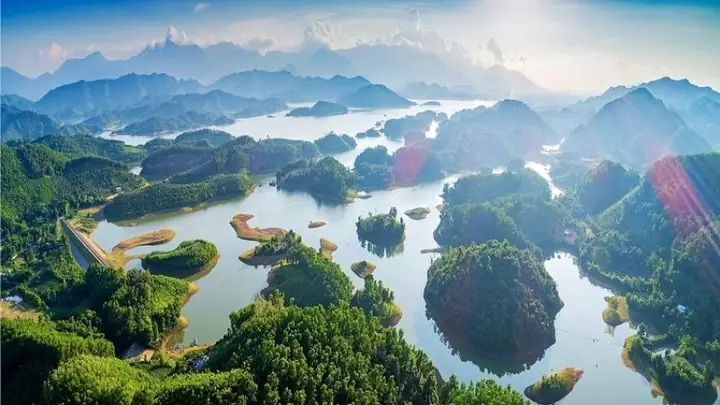 Khám Phá Hồ Núi Cốc: Hướng Dẫn Du Lịch Chi Tiết Cho Du Khách