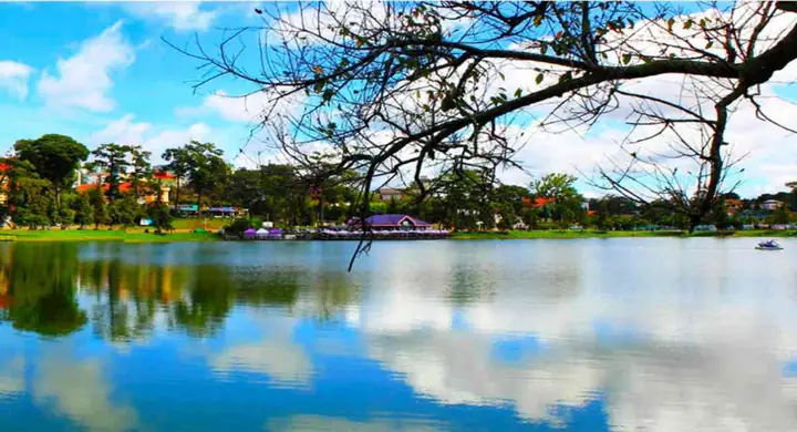 Hồ Xuân Hương Bao Nhiêu Km: Tổng Quan Và Các Thông Tin Cần Biết Hồ Xuân Hương Bao Nhiêu Km: Tổng Quan Và Các Thông Tin Cần Biết