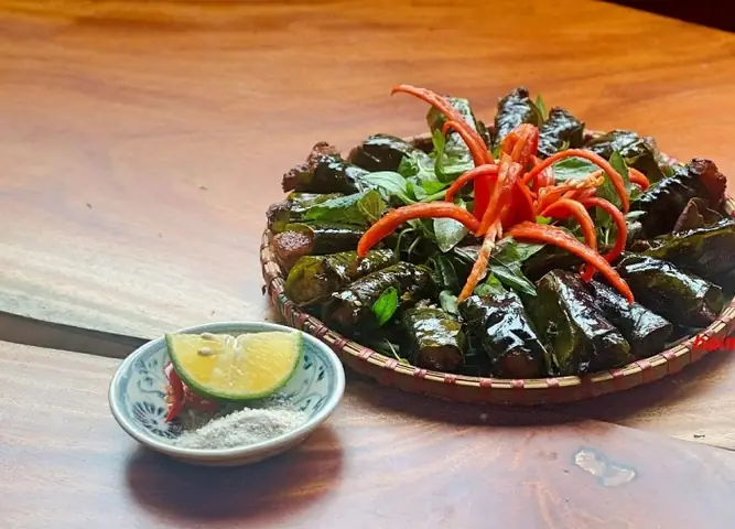 Hòa Bình Có Đặc Sản Gì? Cẩm Nang Ẩm Thực Tây Bắc Đầy Hấp Dẫn Hòa Bình Có Đặc Sản Gì? Cẩm Nang Ẩm Thực Tây Bắc Đầy Hấp Dẫn