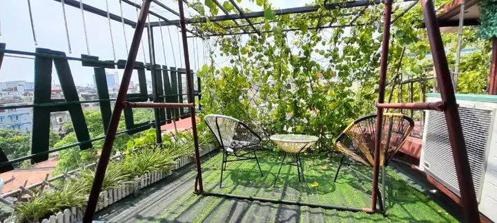 Homestay Hồ Tây: 10 Địa Điểm View Hồ Đẹp, Giá Tốt