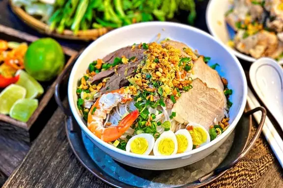 Đánh Giá Chi Tiết Quán Hủ Tiếu Nam Vang Cô Hai - Phước Thiện: Trải Nghiệm Ăn Xá Xịt Giữa Lòng Thành Phố