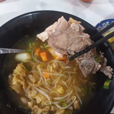Khám Phá Hủ Tiếu Nam Vang Minh Hiếu – Địa Chỉ, Món Ngon & Giá Tốt