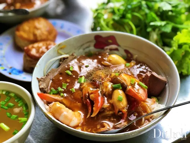 Đánh Giá Chi Tiết Quán Hủ Tiếu Thanh Xuân: Trải Nghiệm Hương Vị Sài Gòn Đậm Đà