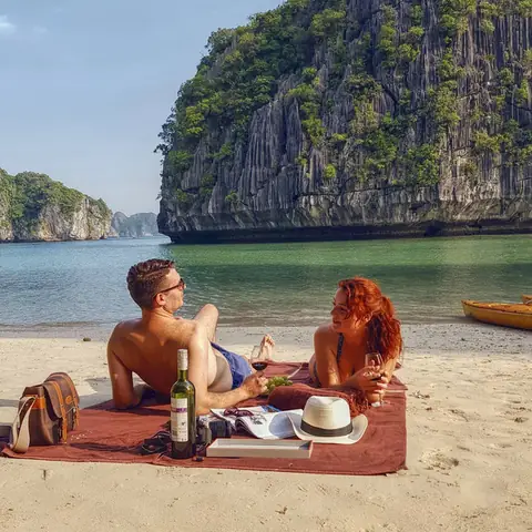 Cẩm Nang Du Lịch Cát Bà Toàn Tập: Từ A Đến Z Cho Chuyến Đi Tự Túc Hoàn Hảo