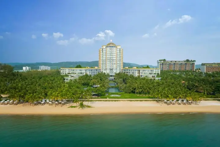 Intercontinental Phú Quốc Long Beach Resort – Hướng Dẫn Toàn Diện Cho Du Khách 2026