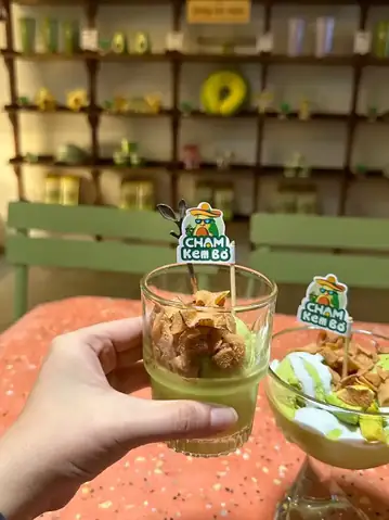 Kem Bơ Đà Lạt: So Sánh 3 Tiệm Nổi Tiếng Nhất Kem Bơ Đà Lạt: So Sánh 3 Tiệm Nổi Tiếng Nhất