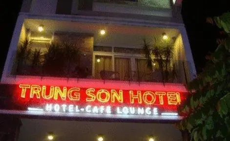 Đánh Giá Chi Tiết Khách Sạn An Hồ Trung Sơn: Trải Nghiệm Thực Tế