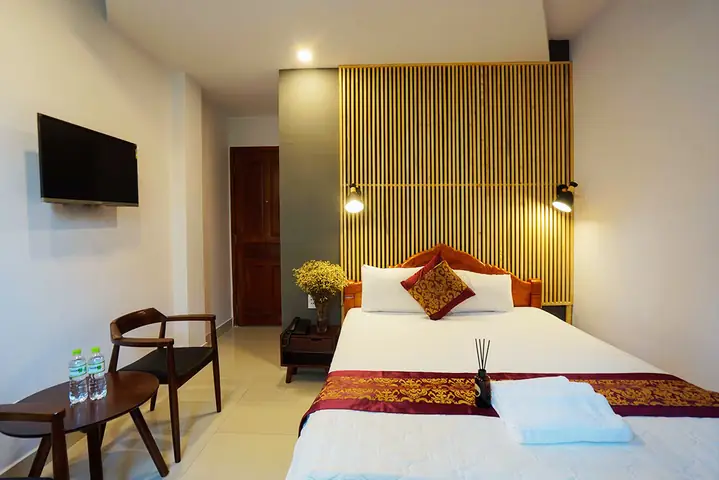 Đánh Giá Chi Tiết Khách Sạn An Hồ Trung Sơn: Trải Nghiệm Thực Tế