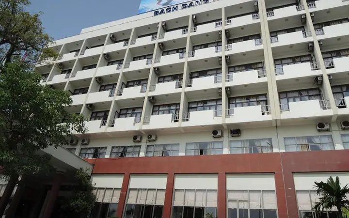 Top 5 Khách Sạn Bạch Đằng Hạ Long Đáng Ở Nhất Năm 2026